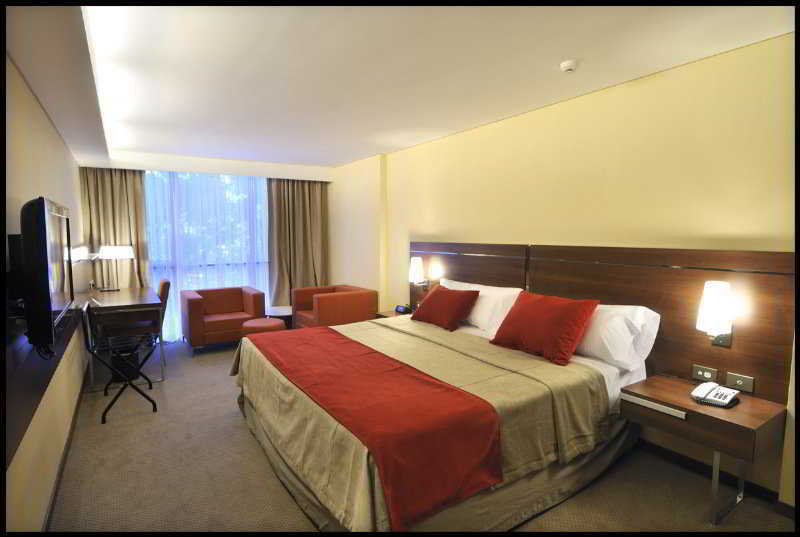 Howard Johnson La Canada Hotel & Suites Córdoba Bilik gambar